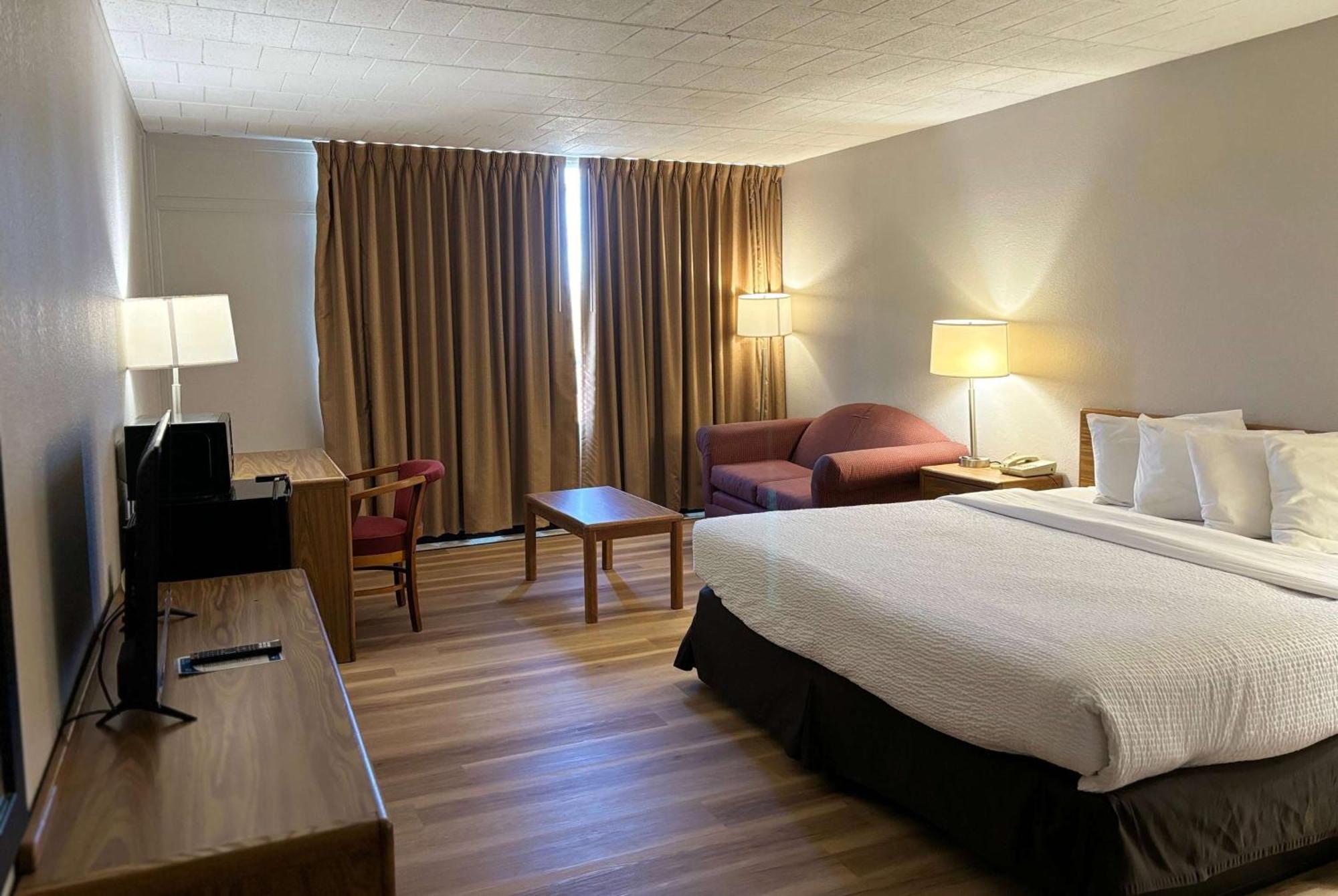 Days Inn By Wyndham Williamsport Extérieur photo