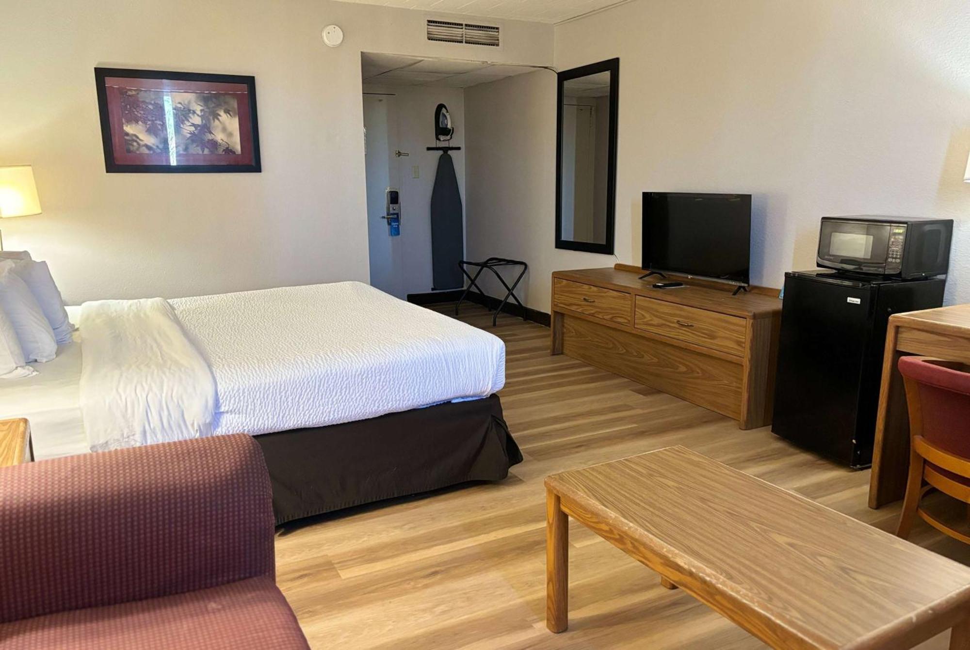 Days Inn By Wyndham Williamsport Extérieur photo